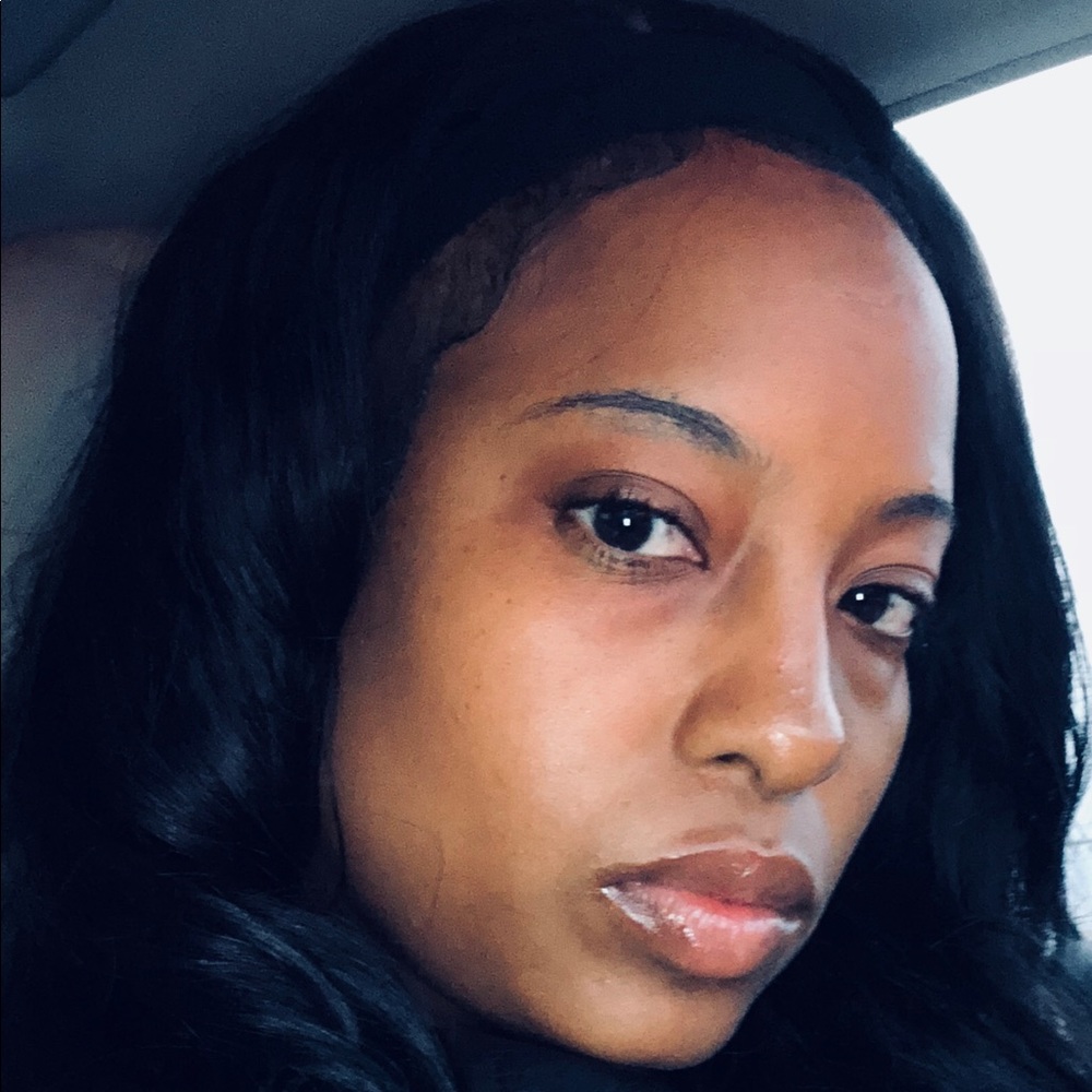 Meet your Posher, Celeste